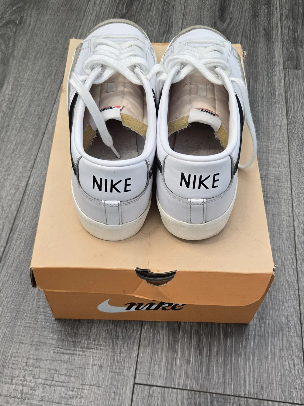Nike Blazer Low ’77 Vintage sneakers in the classic White, Black and Sail White.